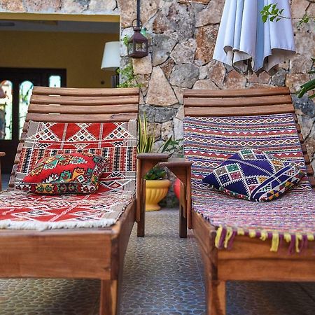 Casa Tunich Naj Bed & Breakfast Валядолид Екстериор снимка