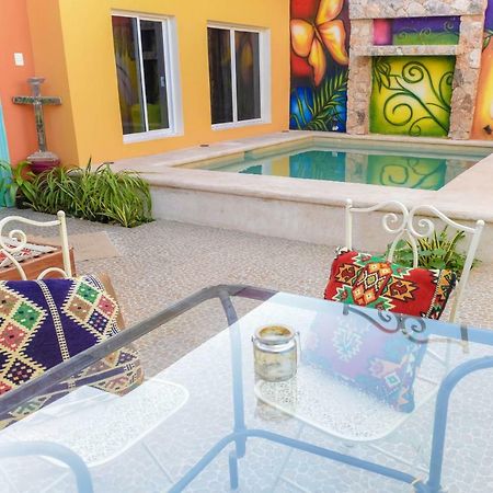 Casa Tunich Naj Bed & Breakfast Валядолид Екстериор снимка
