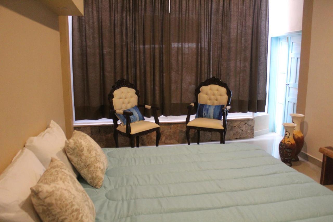 Casa Tunich Naj Bed & Breakfast Валядолид Екстериор снимка