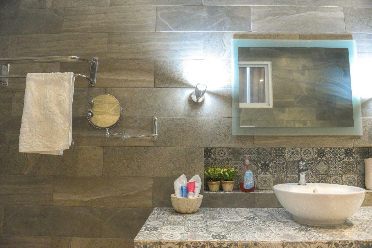 Casa Tunich Naj Bed & Breakfast Валядолид Екстериор снимка